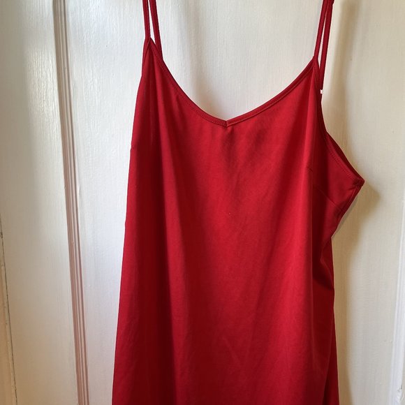 Red Dress Size M with Eyelet - Picture 5 of 6